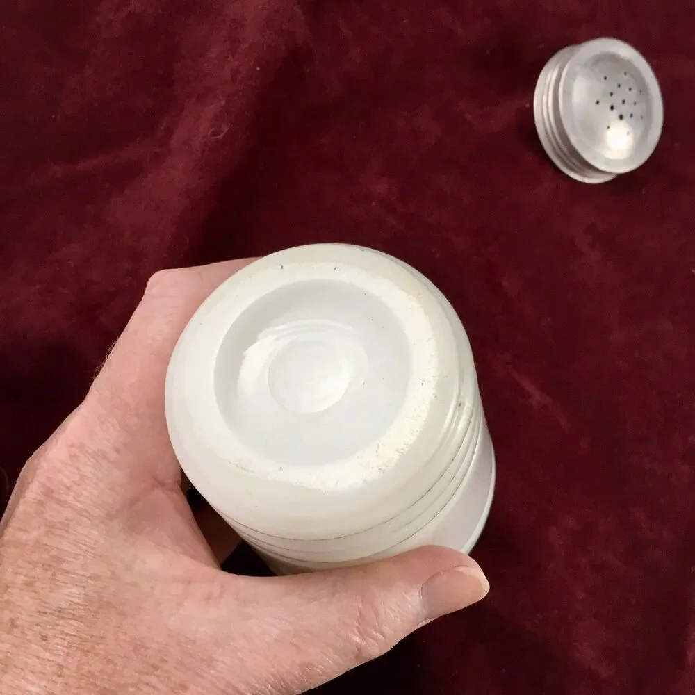 Vtg Milk Glass Unmarked Range Shaker green stripe